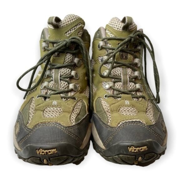 The North Face Green Hedgehog Mid GORE TEX XCR Shoe - Picture 2 of 9